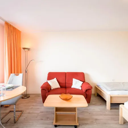 B806 By Interhome