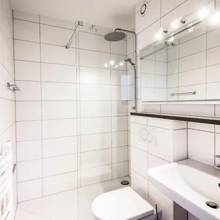 B806 By Interhome *